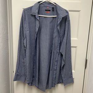 Size XL Van Heusen button down. Like new